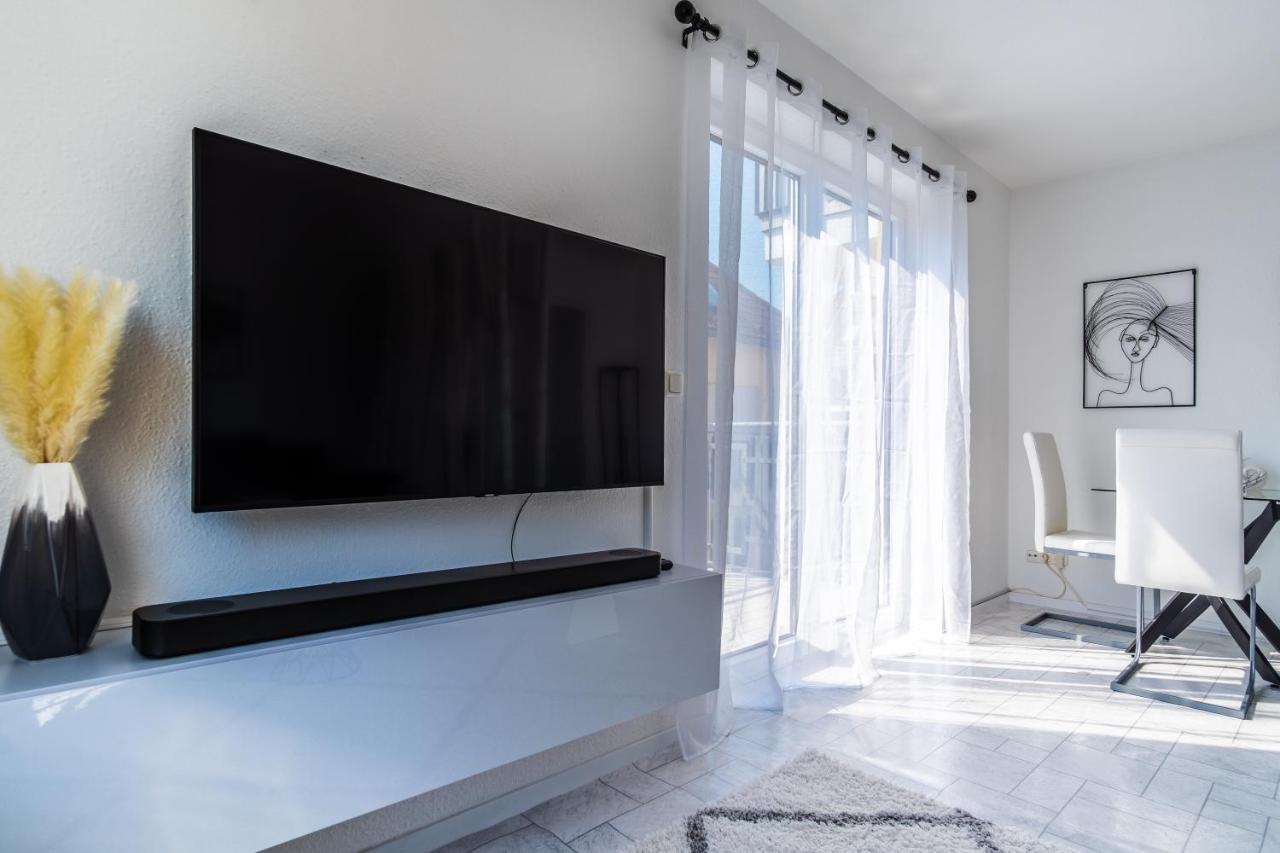 Appartement Arbeitsplatz, Balkon, Tiefgarage Naehe Neue Messe à Leipzig Extérieur photo