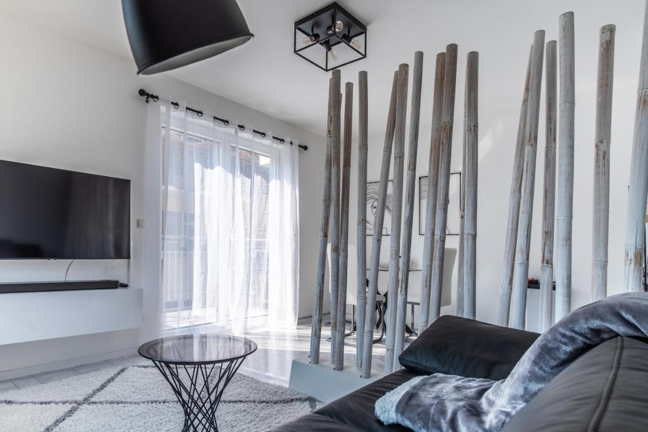 Appartement Arbeitsplatz, Balkon, Tiefgarage Naehe Neue Messe à Leipzig Extérieur photo